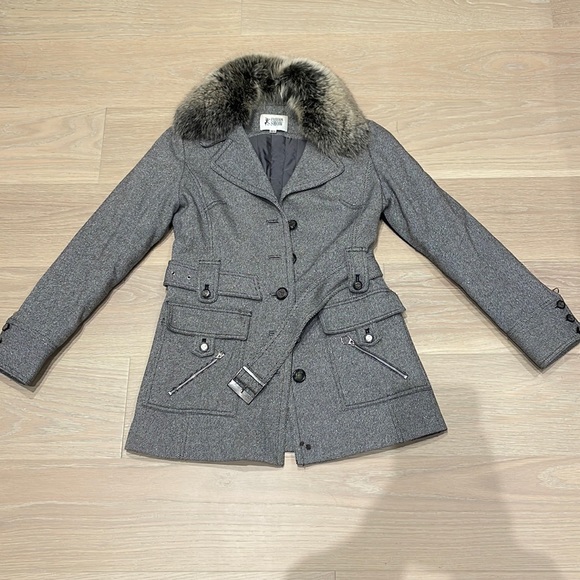 Wool Trench coat with removal fur collar - Picture 1 of 14
